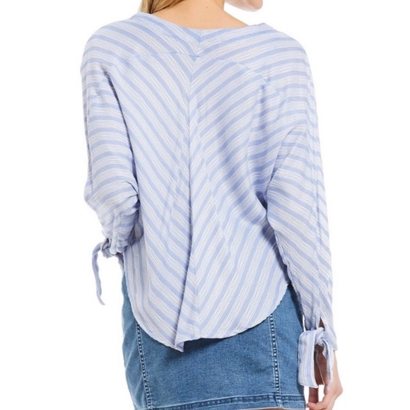 Free People Tie Sleeve Blue White Pinstripe V Neck Dolman Long Sleeve Top - Picture 10 of 16